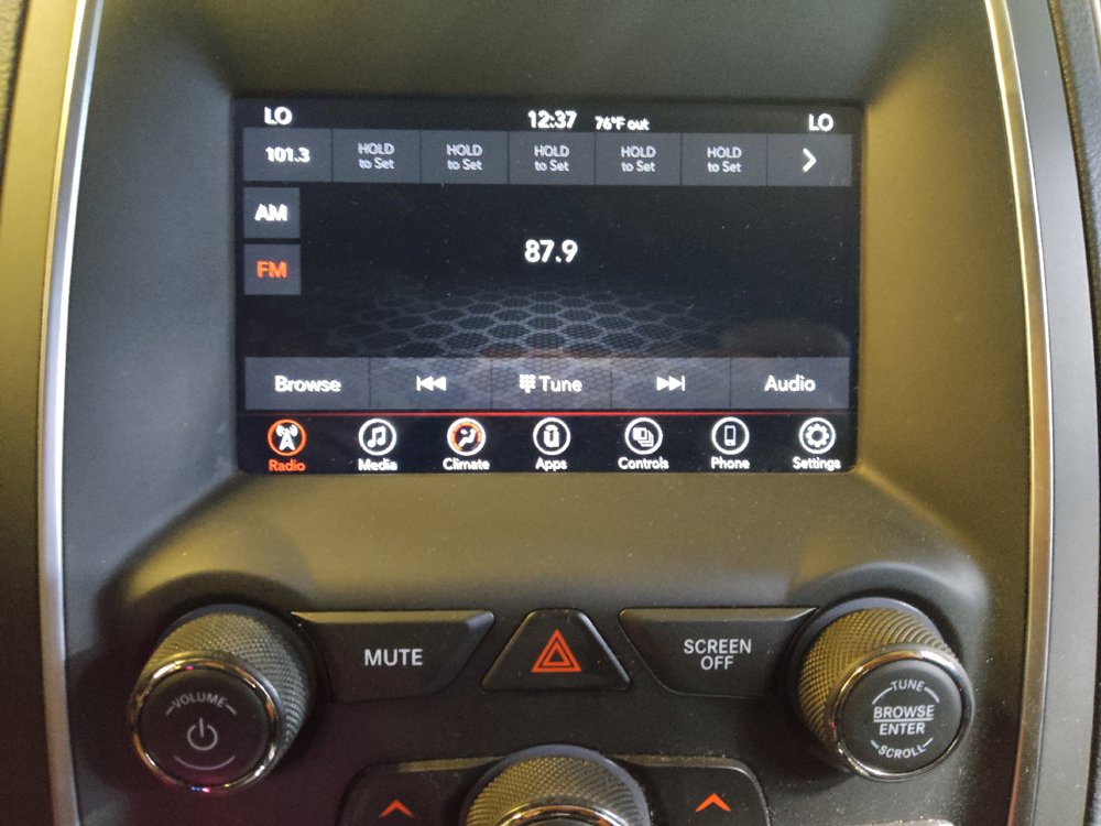 Used 2020 Dodge Durango SXT w/ 3rd Row Seating Group RWD image 25