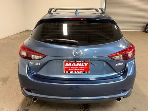 Used 2018 MAZDA MAZDA3 Grand Touring image 4