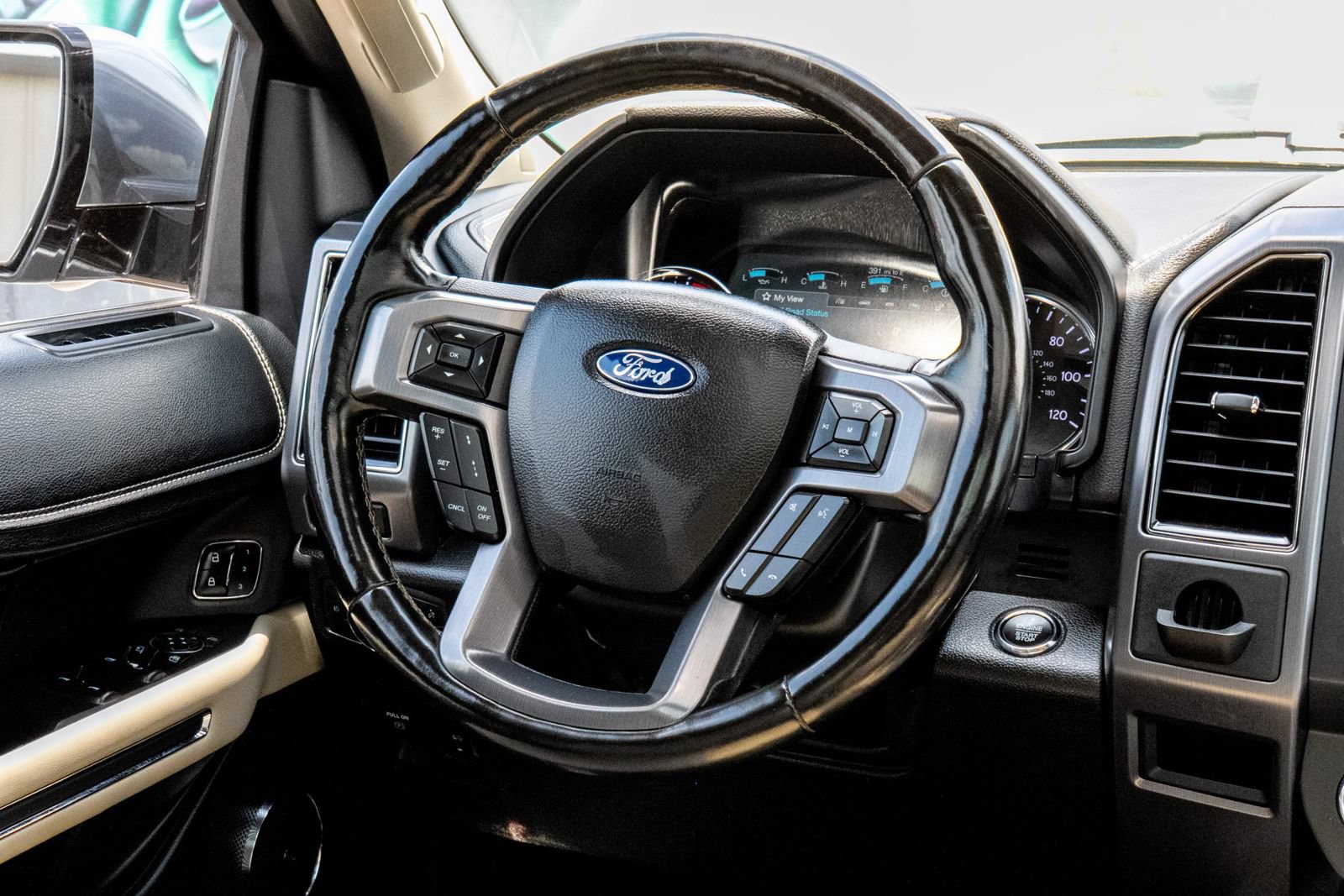 Used 2018 Ford Expedition Max Platinum AWD/4WD image 21