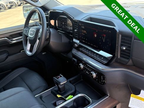 Used 2024 GMC Sierra 1500 SLT w/ SLT Premium Plus Package AWD/4WD image 40