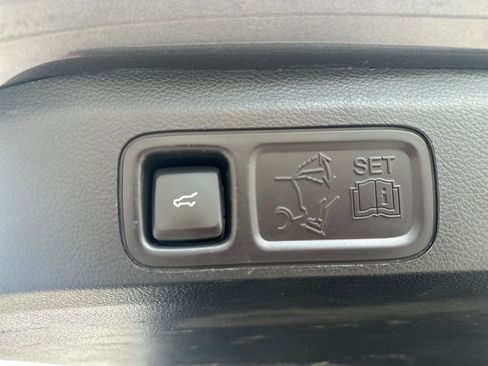 Used 2019 Ford Expedition Limited w/ Equipment Group 302A image 15