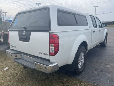 Used 2017 Nissan Frontier SV image 5