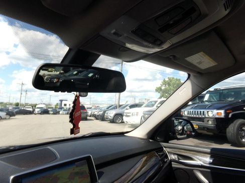 Used 2016 BMW X5 xDrive35i w/ Premium Package image 48