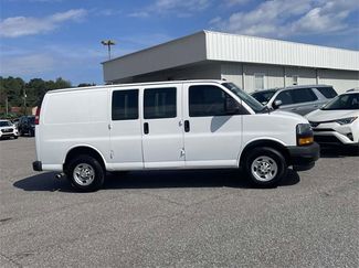 Used 2022 Chevrolet Express 2500 w/ Driver Convenience Package video 2