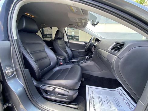 Used 2018 Volkswagen Jetta Wolfsburg Edition FWD image 25