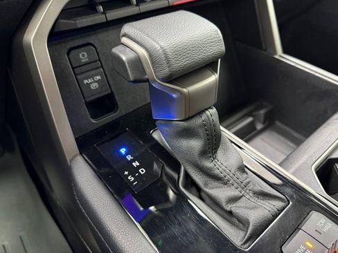 Used 2022 Toyota Tundra Limited image 22