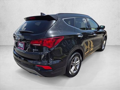 Used 2017 Hyundai Santa Fe Sport FWD image 5