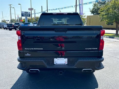 Used 2023 Chevrolet Silverado 1500 Custom Trail Boss image 4