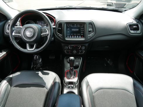 Used 2019 Jeep Compass Trailhawk w/ Safety & Security Group AWD/4WD image 10