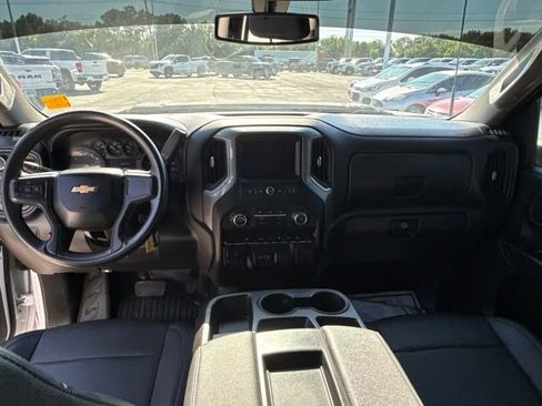 Used 2022 Chevrolet Silverado 2500 W/T w/ WT Convenience Package AWD/4WD image 6