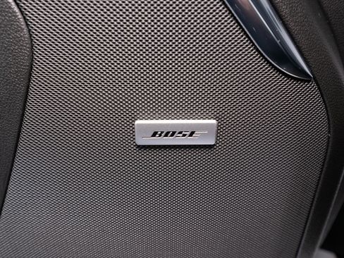 Used 2025 GMC Yukon XL Denali image 16