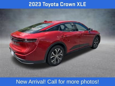 Used 2023 Toyota Crown AWD/4WD image 3