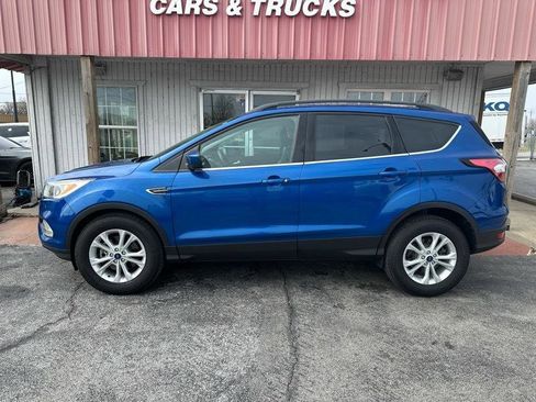 Used 2018 Ford Escape SE image 11