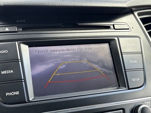 Used 2017 Hyundai Santa Fe Sport image 15