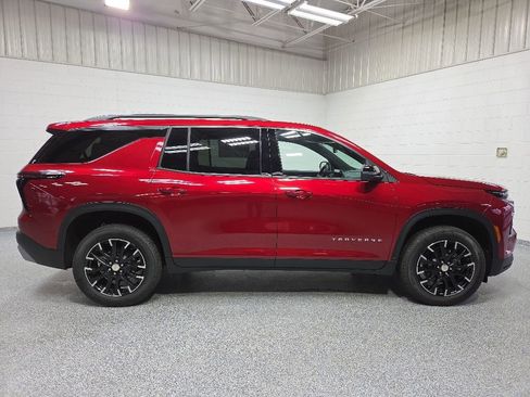 New 2026 Chevrolet Traverse LT w/ Sun and Wheel Package AWD/4WD image 8