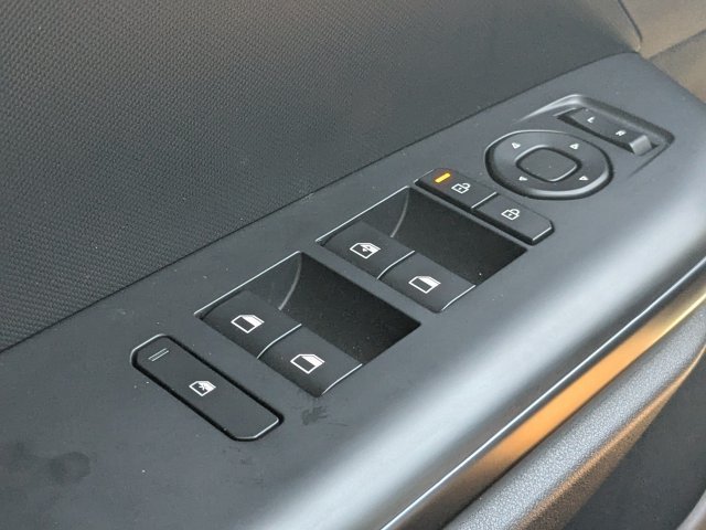 New 2027 Kia K4 FWD image 22