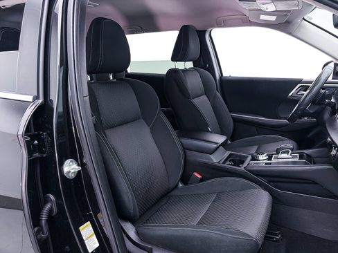 Used 2024 Mitsubishi Outlander ES FWD image 25