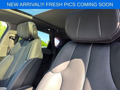 Used 2025 Cadillac Optiq Luxury 2 w/ LPO, Floor Liner Package image 10