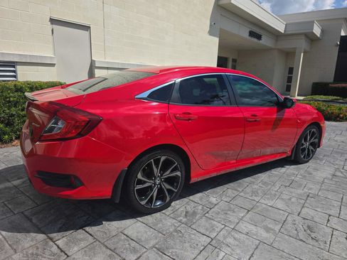 Used 2019 Honda Civic Sport image 3