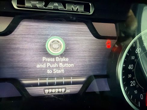 Used 2020 RAM 1500 Laramie w/ Sport Appearance Package AWD/4WD image 13