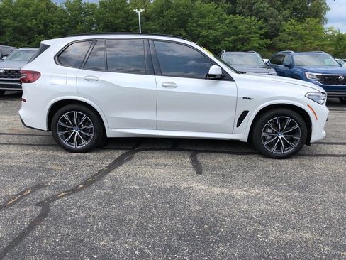 Used 2023 BMW X5 xDrive45e w/ Executive Package image 8