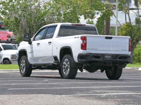 Used 2025 Chevrolet Silverado 2500 Custom w/ Custom Value Package AWD/4WD image 3