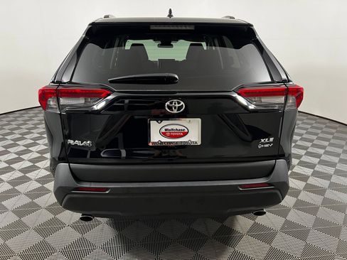 Certified 2025 Toyota RAV4 XLE AWD/4WD image 6