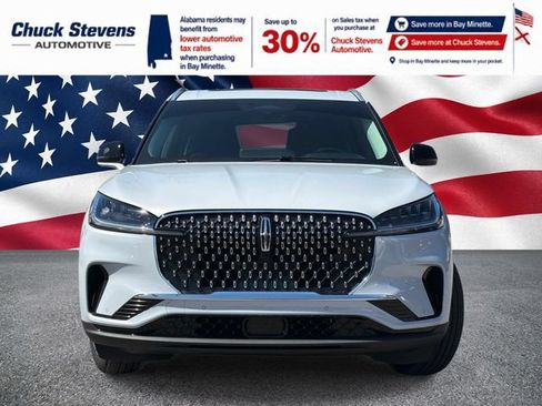 Used 2025 Lincoln Aviator 2WD image 3