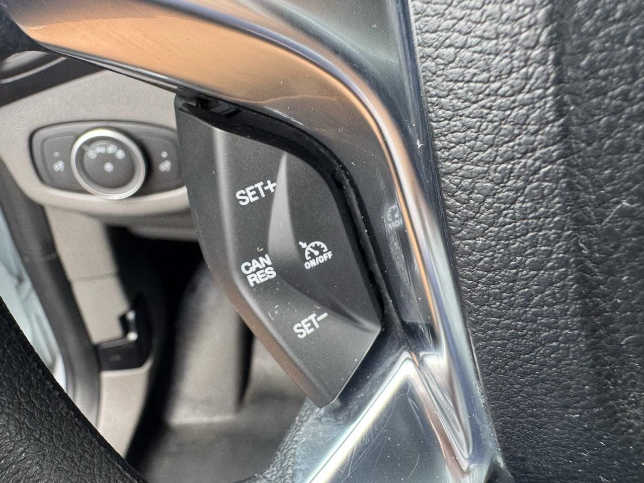 Used 2023 Ford Transit Connect XL FWD image 25