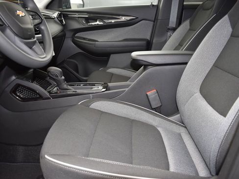 New 2025 Chevrolet TrailBlazer LS w/ LS Convenience Package image 13