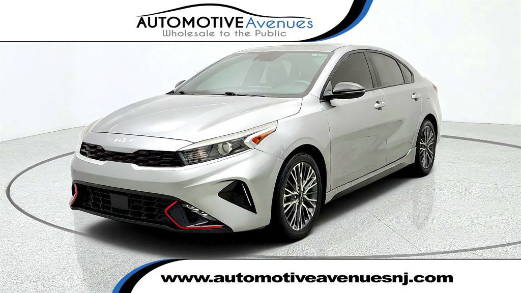 Used 2024 Kia Forte GT-Line w/ GT-Line Premium Package FWD image 1
