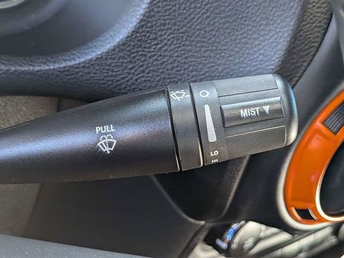 Used 2015 Jeep Wrangler Unlimited Sahara w/ Connectivity Group AWD/4WD image 29