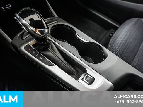 Used 2025 Buick Envista Preferred image 40