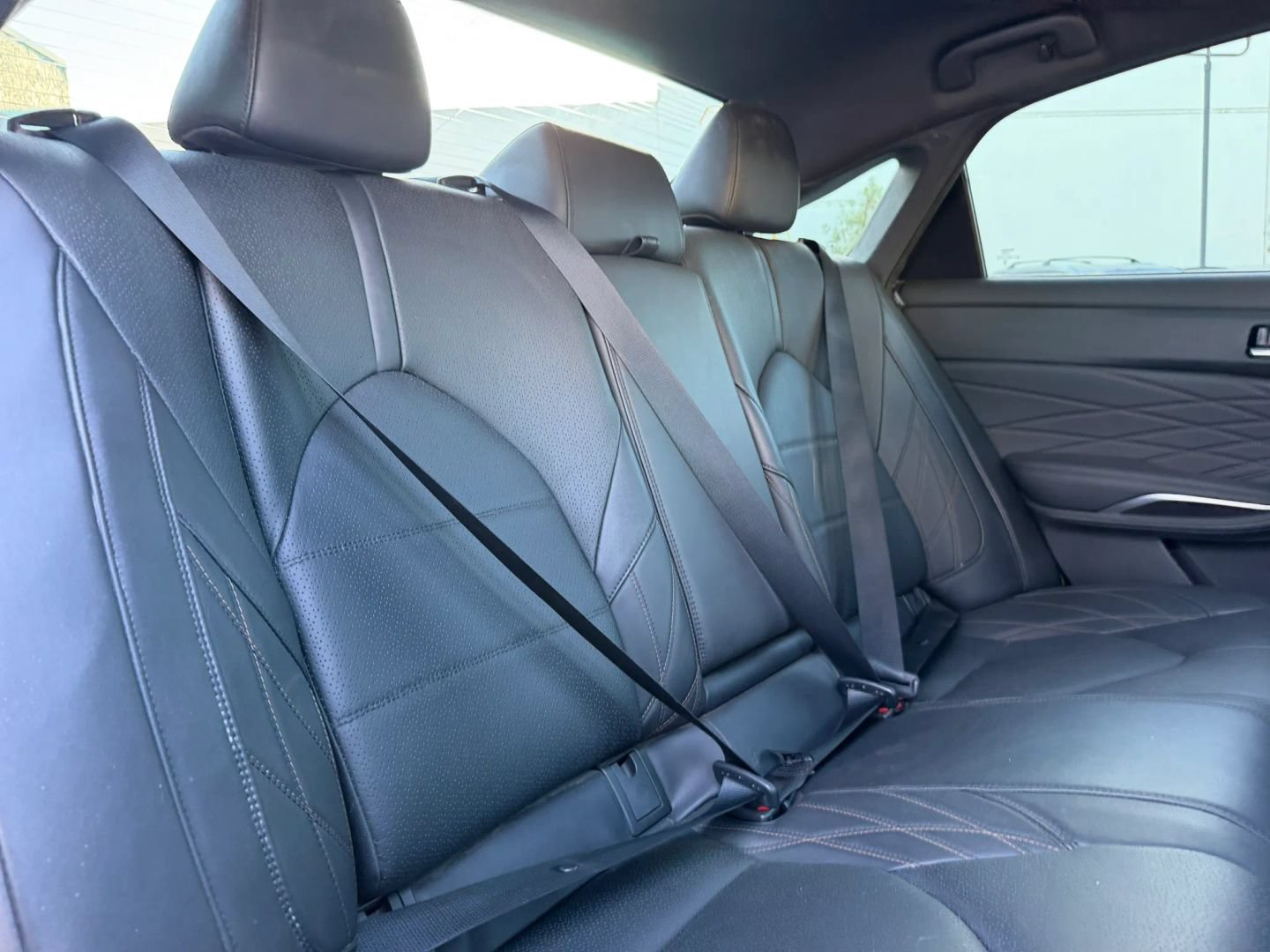 Used 2021 Toyota Avalon Limited w/ Advanced Safety Package FWD image 17