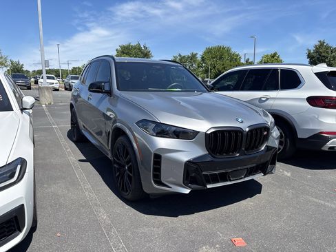 Used 2024 BMW X5 M60i AWD/4WD image 3