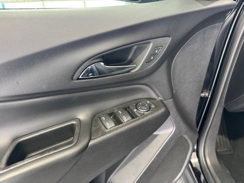 Used 2023 Chevrolet Equinox LT FWD image 7