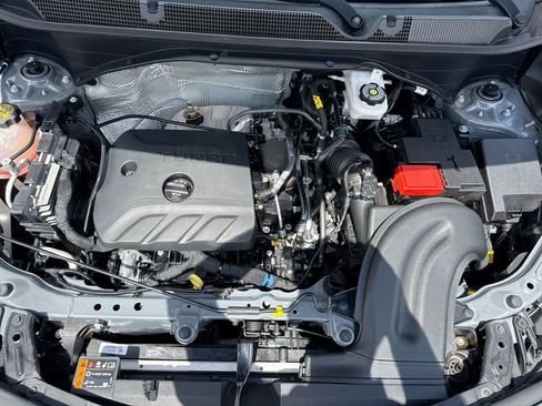 Used 2022 Buick Encore GX Essence w/ Experience Buick Package FWD image 25