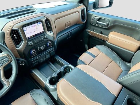 Used 2023 Chevrolet Silverado 2500 High Country w/ Safety Package II AWD/4WD image 23