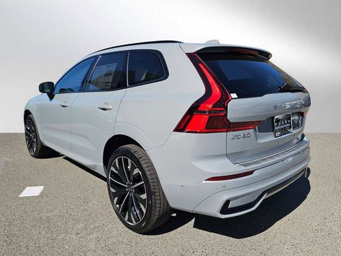 New 2026 Volvo XC60 T8 Ultra w/ Protection Package Premier AWD/4WD image 5
