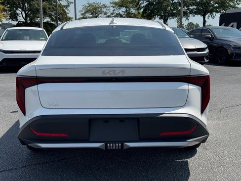 New 2025 Kia K4 LXS image 4
