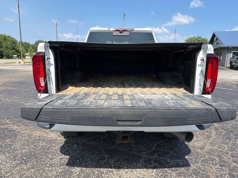 Used 2023 GMC Sierra 2500 Denali w/ Denali Ultimate Package AWD/4WD image 8