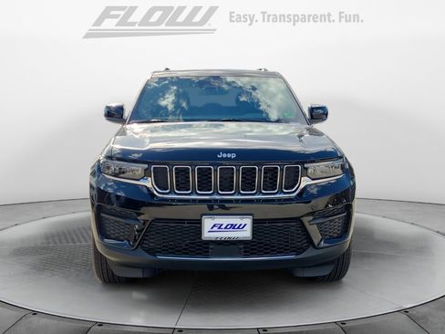New 2025 Jeep Grand Cherokee Laredo X w/ Luxury Tech Group I image 2