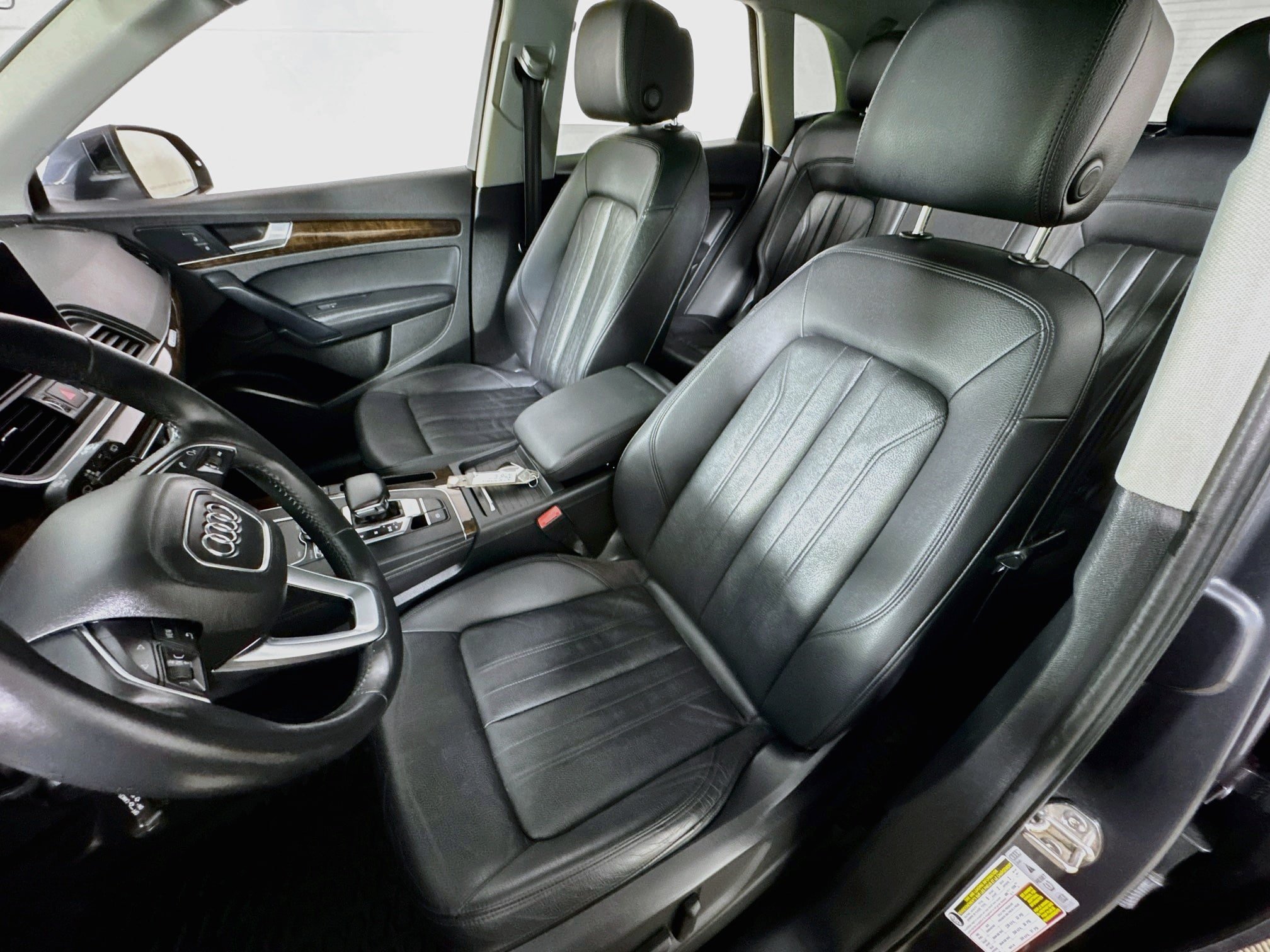 Used 2020 Audi Q5 2.0T Premium Plus w/ Premium Plus Package AWD/4WD image 15