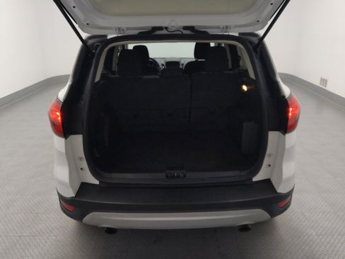 Used 2019 Ford Escape SE FWD image 29