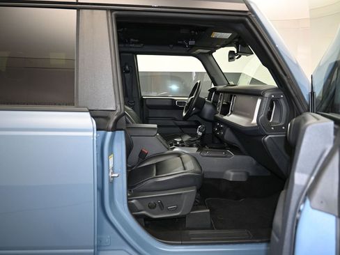 Used 2025 Ford Bronco Outer Banks image 27