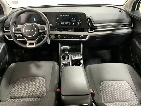 Used 2024 Kia Sportage LX image 15