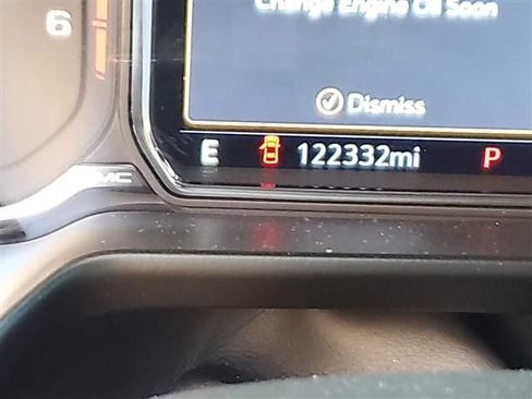Used 2021 GMC Yukon AT4 w/ AT4 Premium Plus Package AWD/4WD image 7