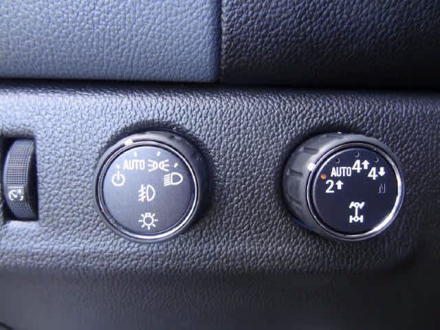 Used 2020 Chevrolet Colorado Z71 AWD/4WD image 18