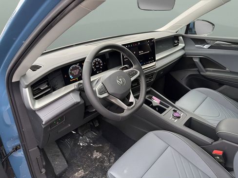 New 2026 Volkswagen Tiguan SE AWD/4WD image 12