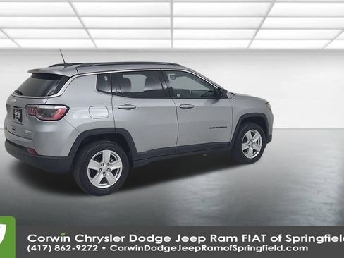 Used 2022 Jeep Compass Latitude image 15